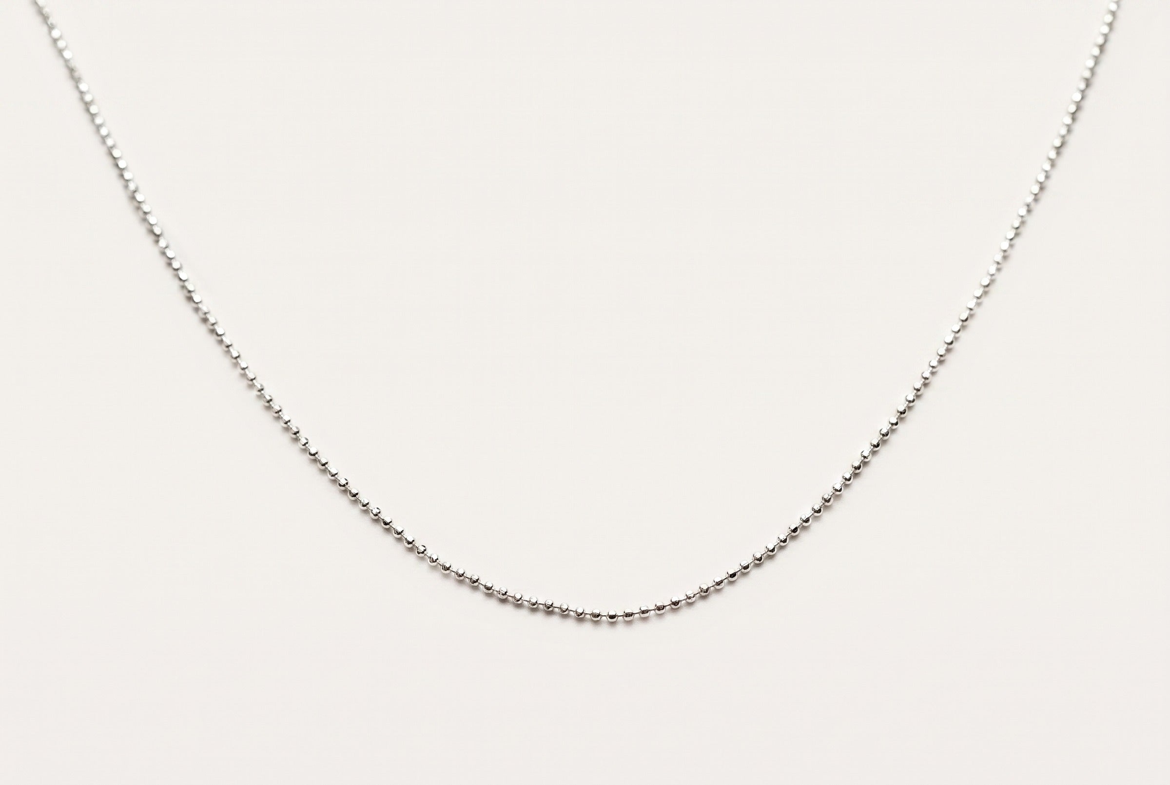 Chaîne maille billes diamantée de 45 cm (17,5 po)