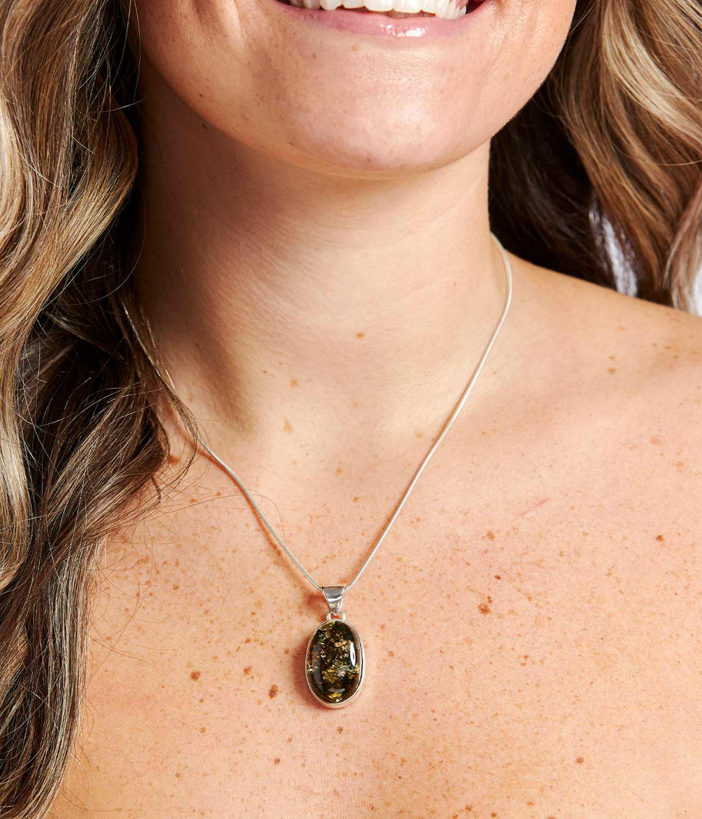 Collier pendentif éthéré vert