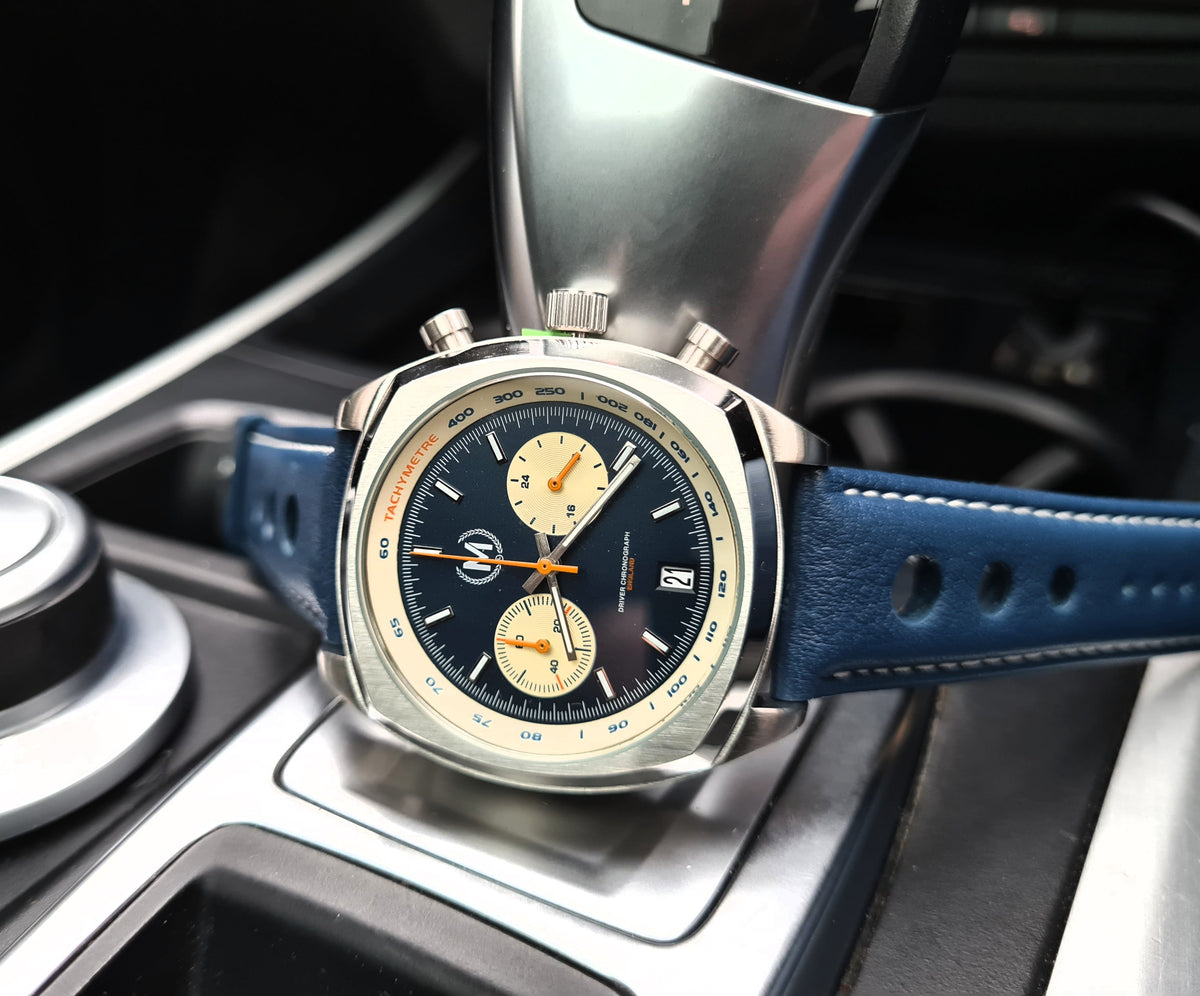Bracelet de montre en cuir bleu perforé style rallye