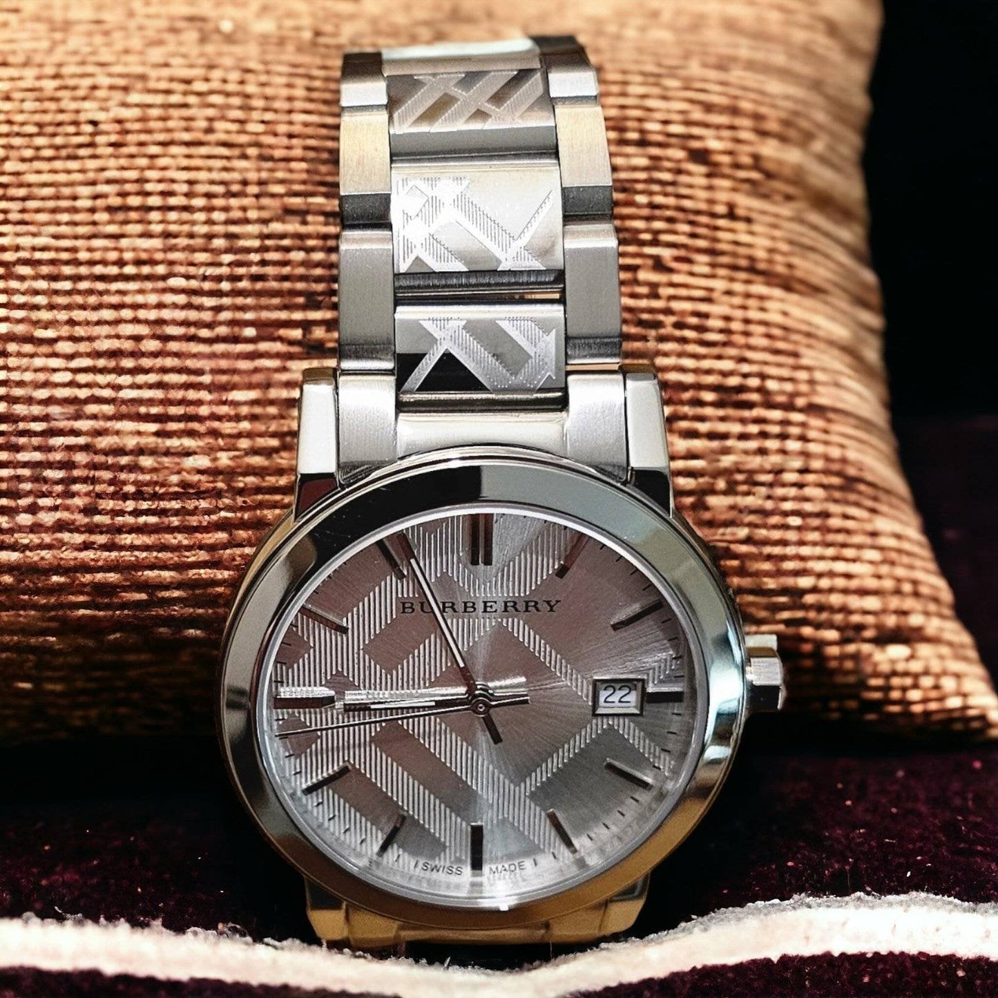 Burberry BU9037 Unisex 38mm The City - SJR London Timepiece