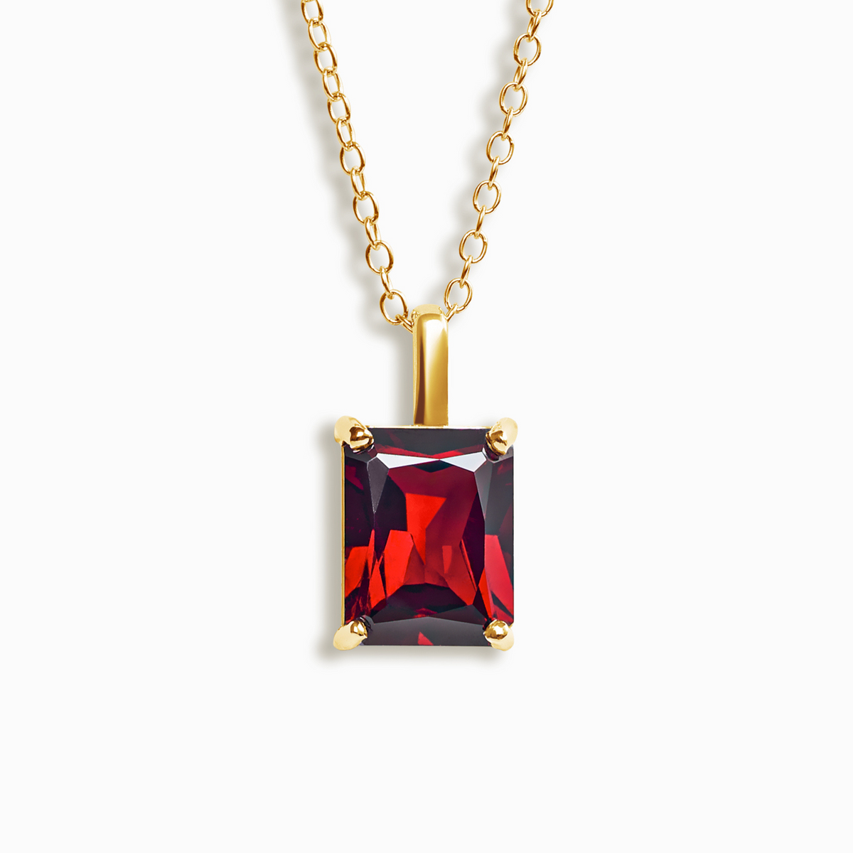 Collier pendentif grenat taille émeraude en vermeil d'or 18 carats