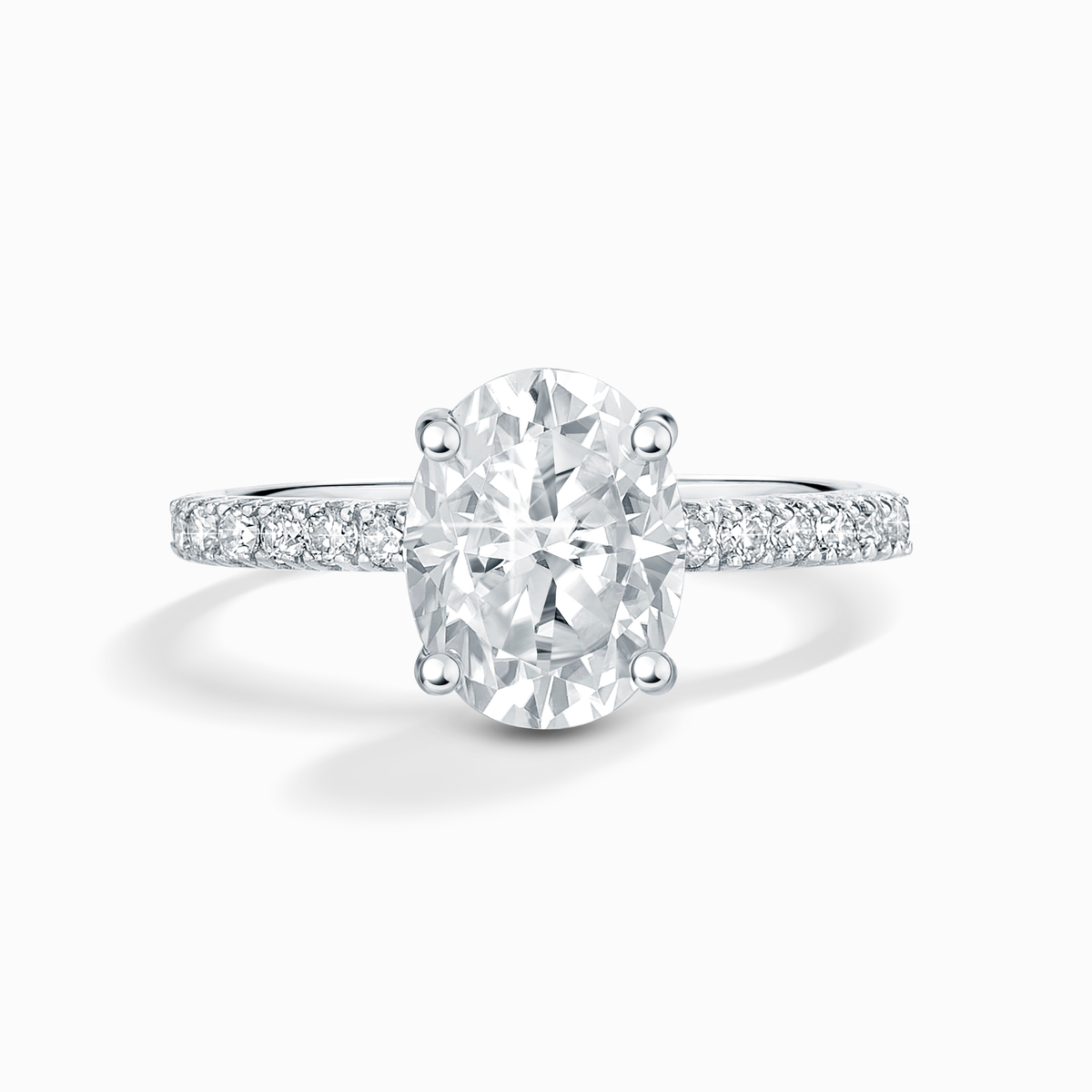 Bague de fiançailles solitaire ovale en moissanite de 2 carats avec pavé en argent sterling