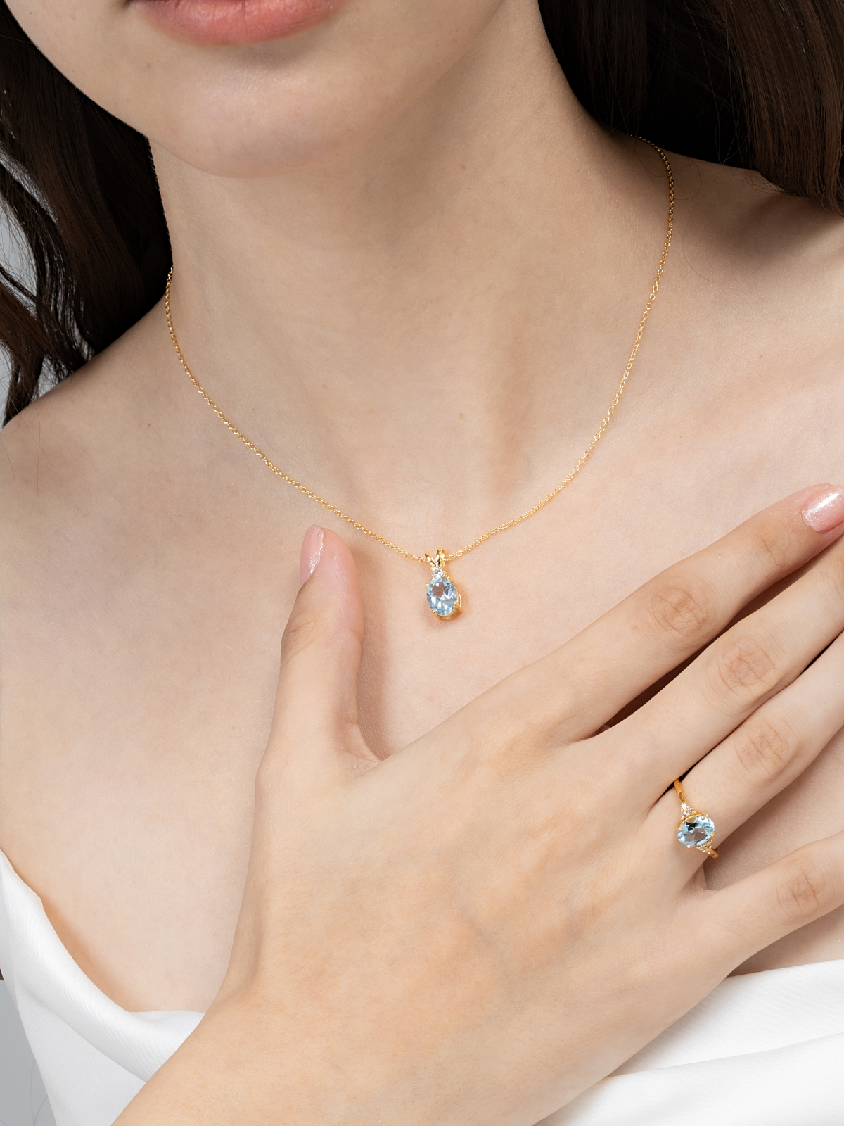 Blue Topaz Pendant Necklace in 18k Gold Vermeil - SJR London Timepiece