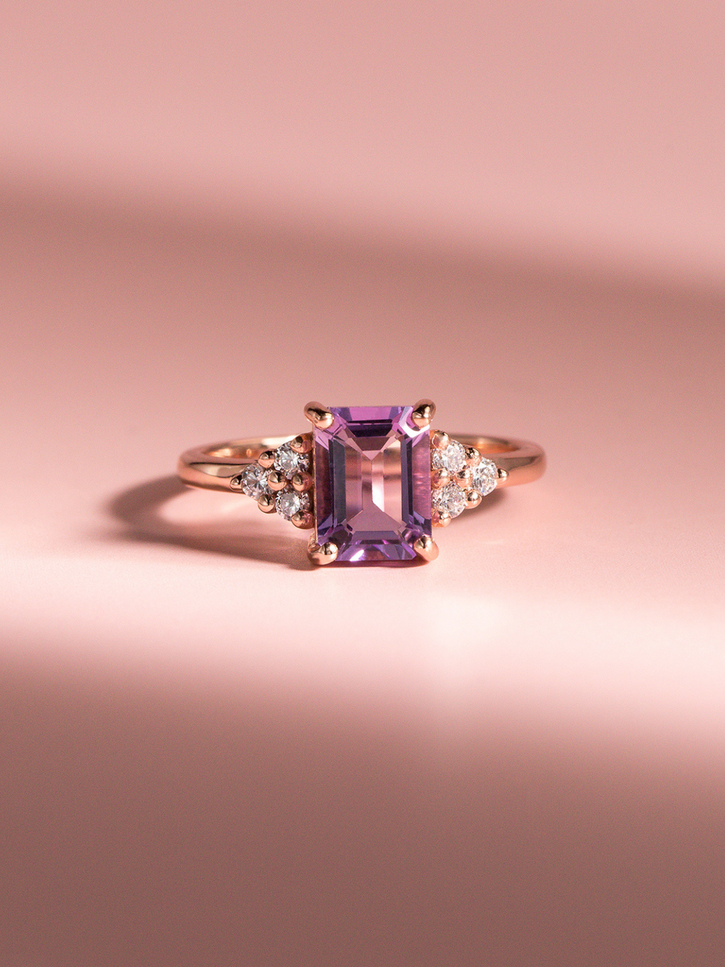 Bague taille émeraude en améthyste lavande en vermeil d'or rose 18 carats