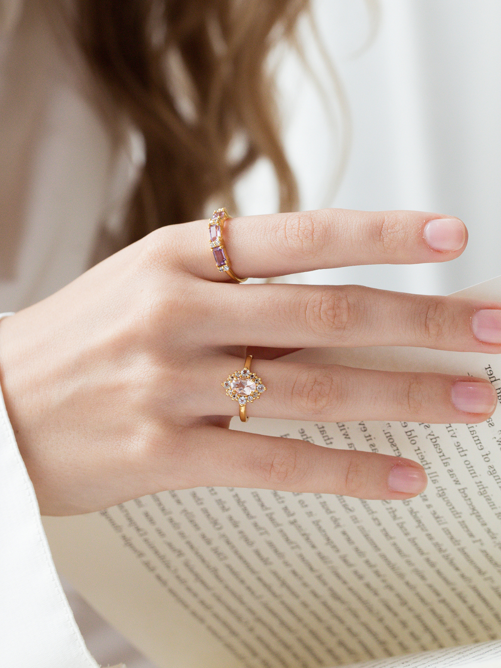 Bague halo en morganite rose en vermeil d'or 18 carats