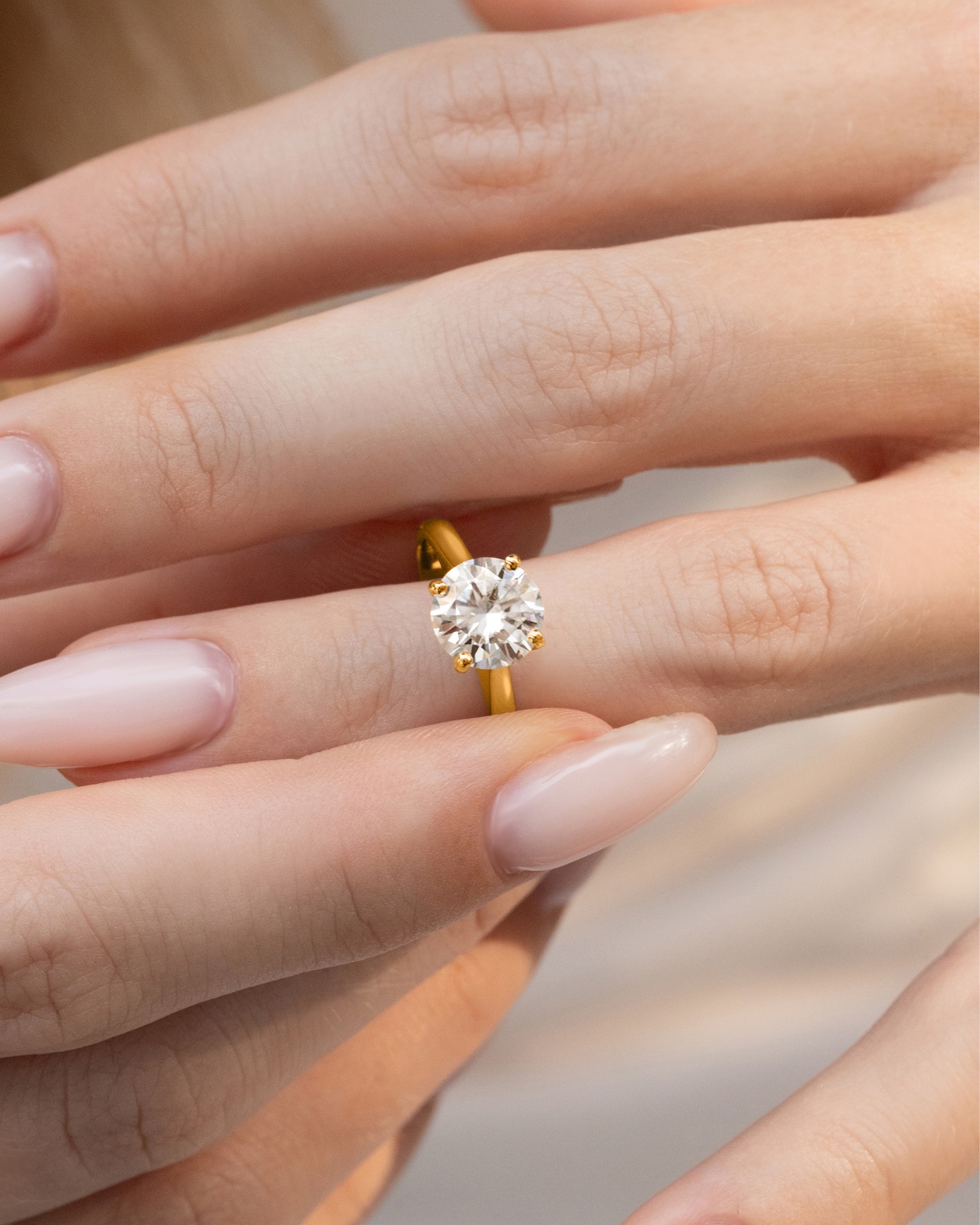 Bague de Fiançailles Solitaire Ronde en Moissanite 2 carats en Vermeil d'Or 18 carats
