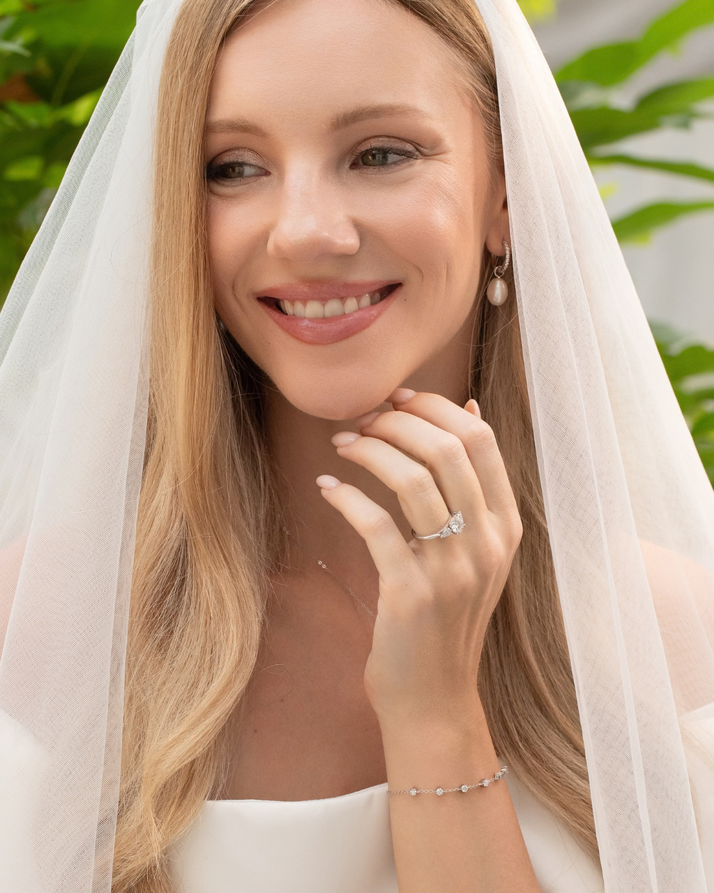 Bague de fiançailles solitaire moissanite ronde 2 carats en argent sterling