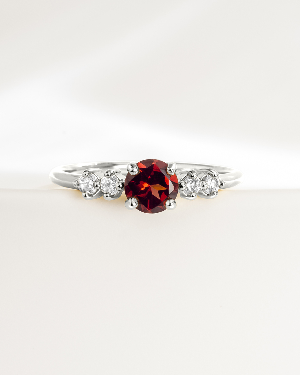 Parure de bijoux quotidiens en argent sterling avec grenat