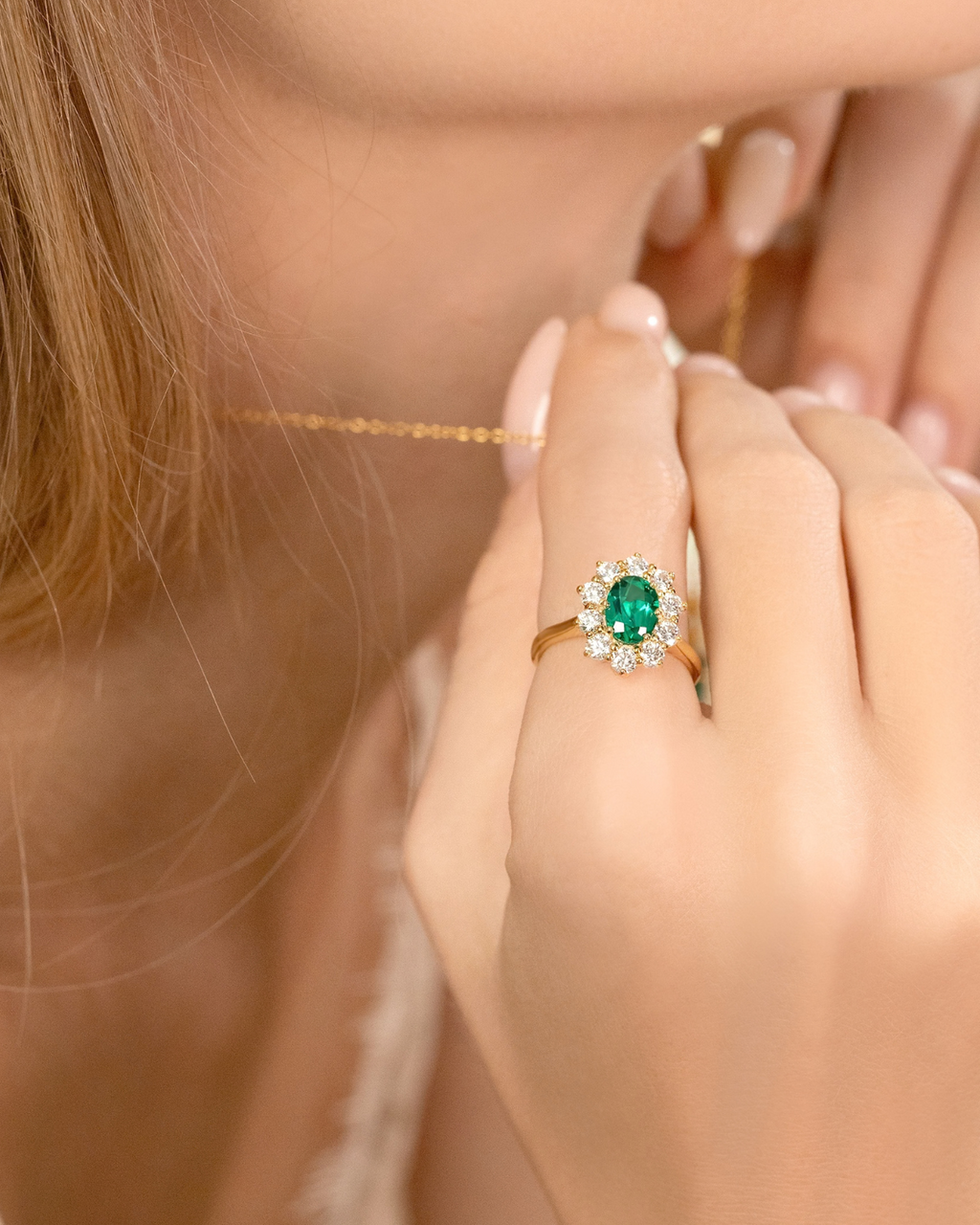 Bague de Fiançailles Auréole Émeraude en Vermeil d'Or 18 carats
