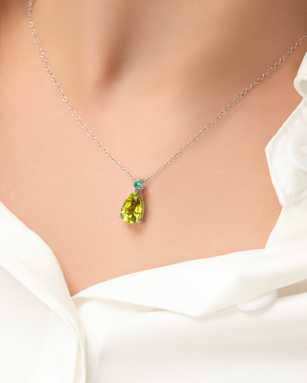 Collier pendentif poire émeraude et péridot en argent sterling