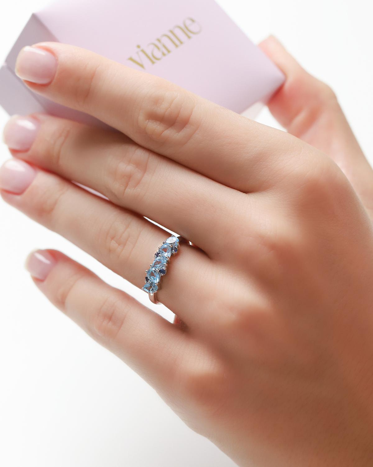 Bague demi-éternité en argent sterling avec saphir bleu et topaze bleue taille poire