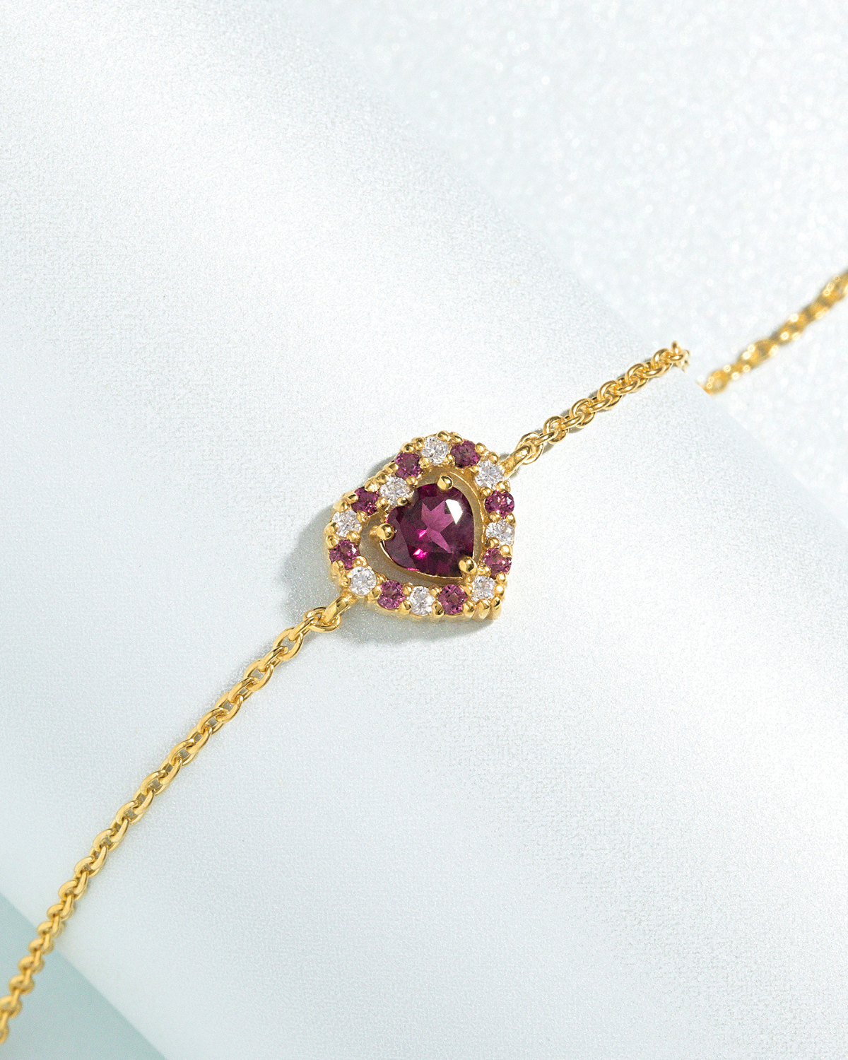 Bracelet Cœur Grenat Rhodolite en Vermeil d'Or 18 carats