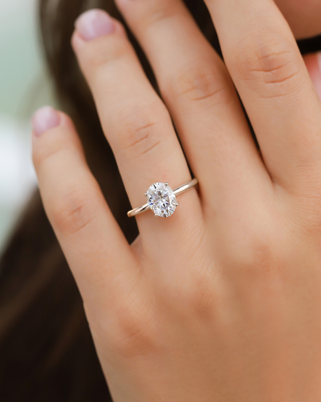 Bague de fiançailles solitaire ovale en moissanite de 2 ct en argent sterling