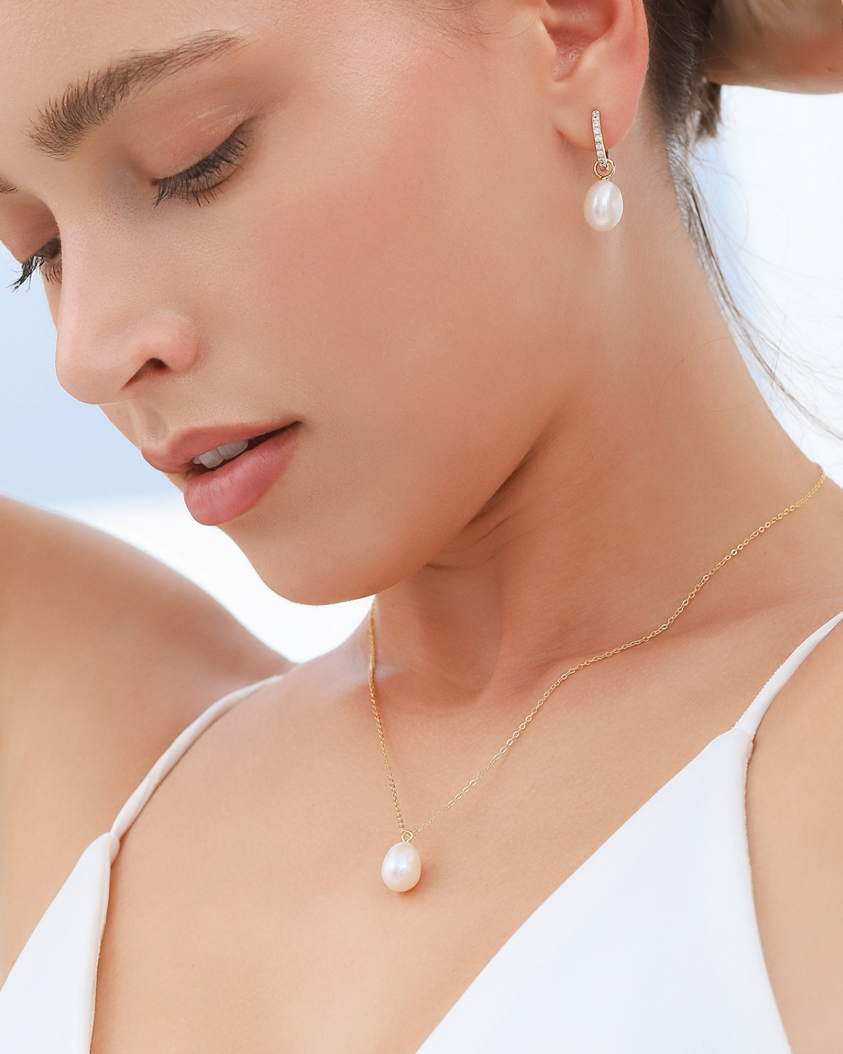 Pearl & Moissanite Bridal Jewellery Set in 18k Gold Vermeil - SJR London Timepiece