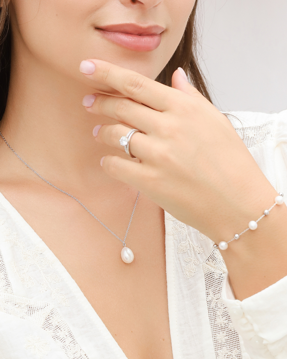 Collier avec pendentif grande perle d'eau douce en argent sterling