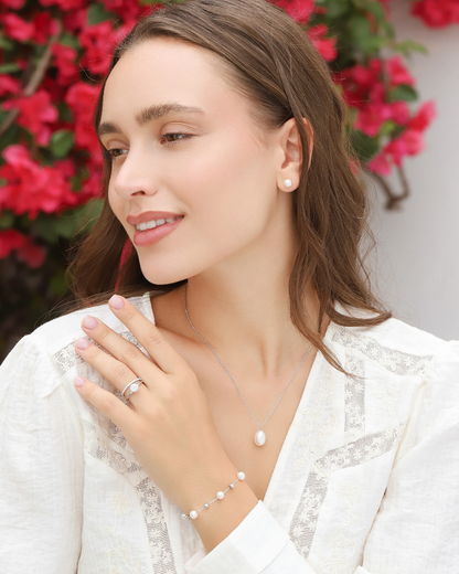 Freshwater Pearl Stud Earrings in Gold - SJR London Timepiece
