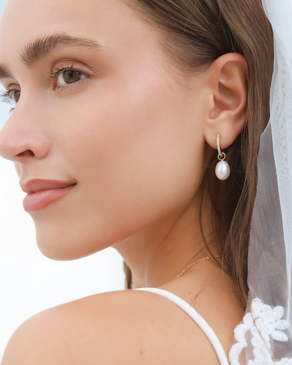 Boucles d'oreilles créoles avec perles d'eau douce en vermeil d'or 18 carats