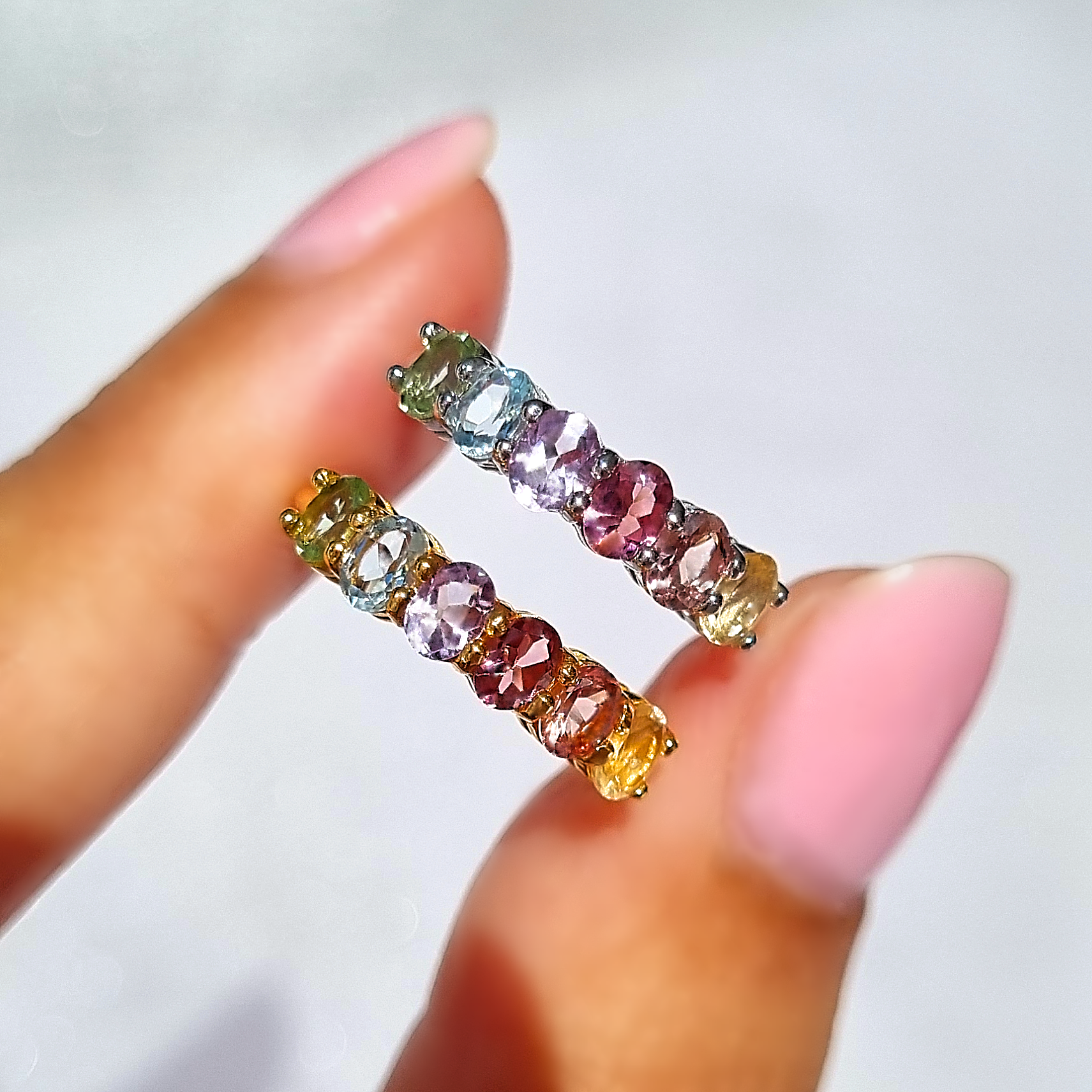 Bague Demi-Éternité Arc-en-ciel en Pierres Précieuses Multicolores en Argent Sterling