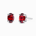 Boucles d'oreilles clous ovales en grenat et argent sterling