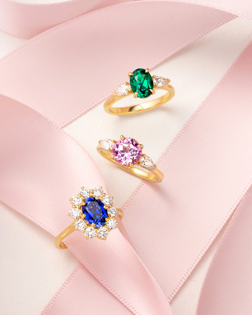 Bague de fiançailles à trois pierres ovale émeraude en Vermeil Or 18 carats