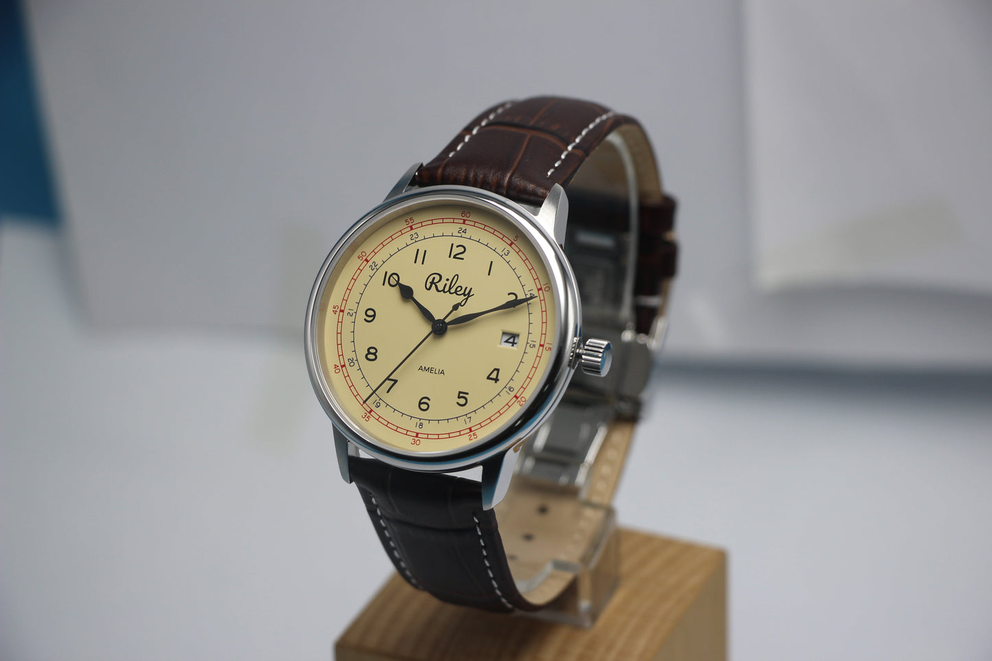 Amelia Earhart - AE01 - SJR London Timepiece