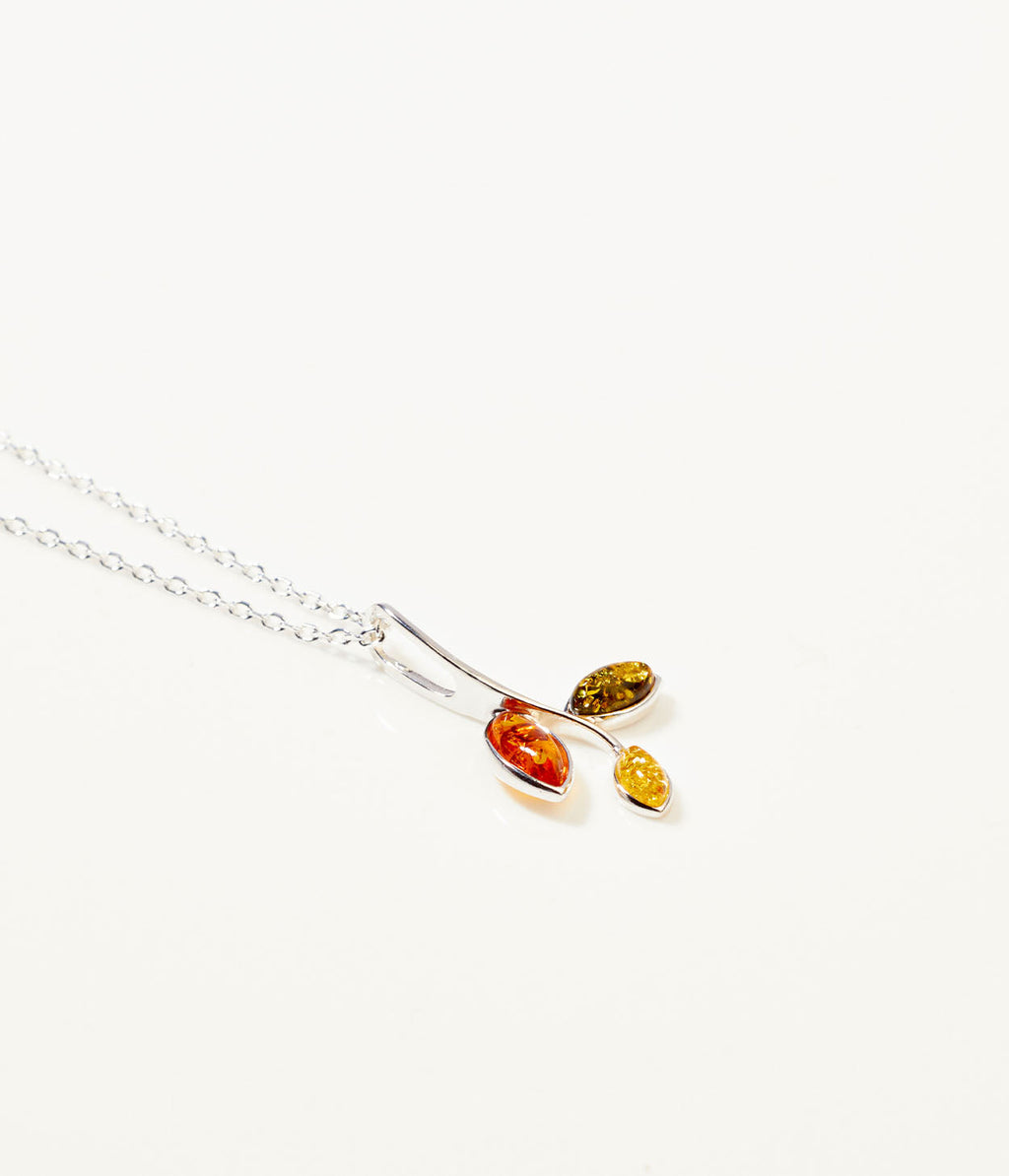 Petit pendentif ambre multicolore