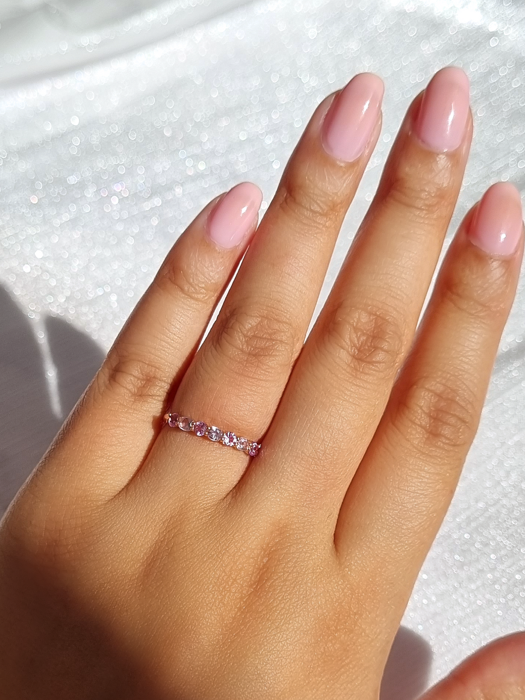 Bague demi-éternité en argent sterling avec saphir rose et améthyste rose