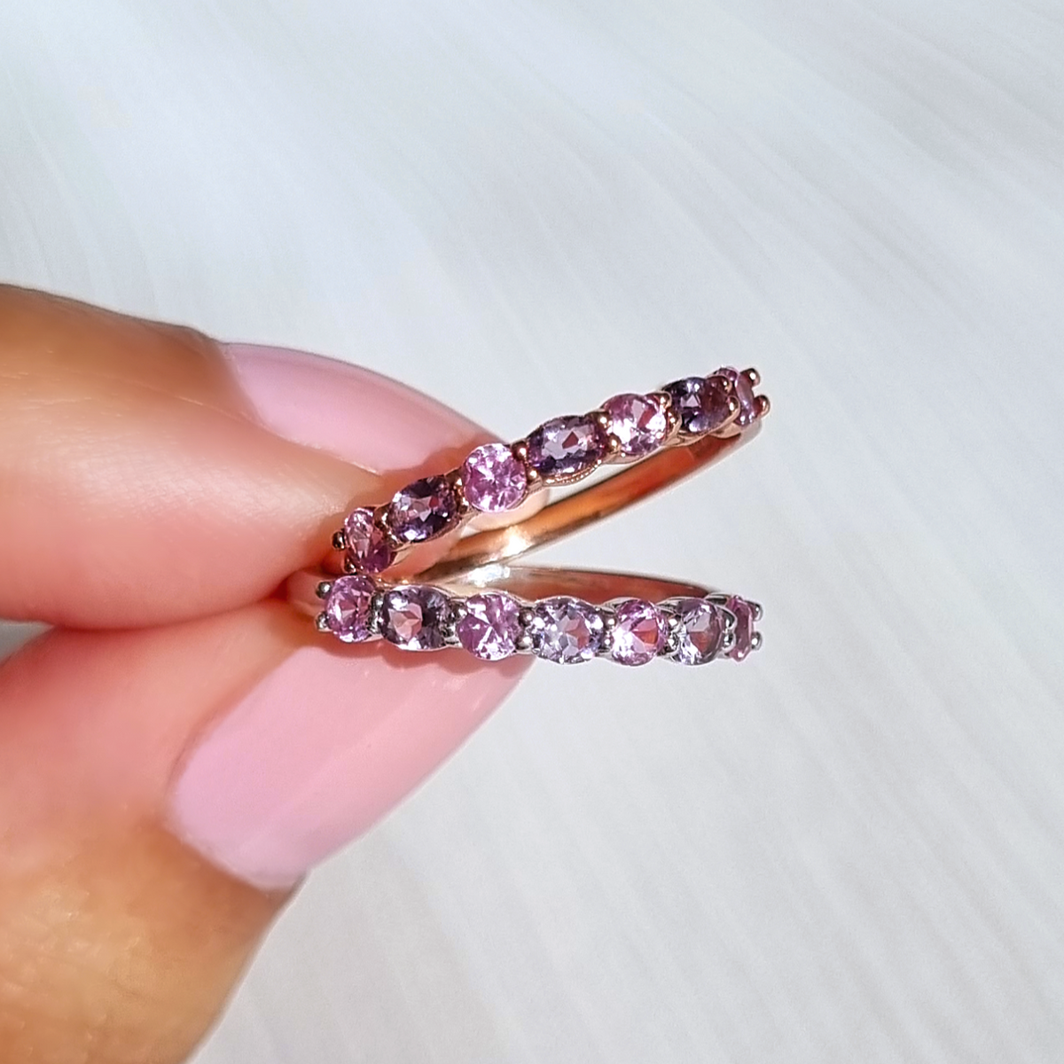 Bague demi-éternité en argent sterling avec saphir rose et améthyste rose