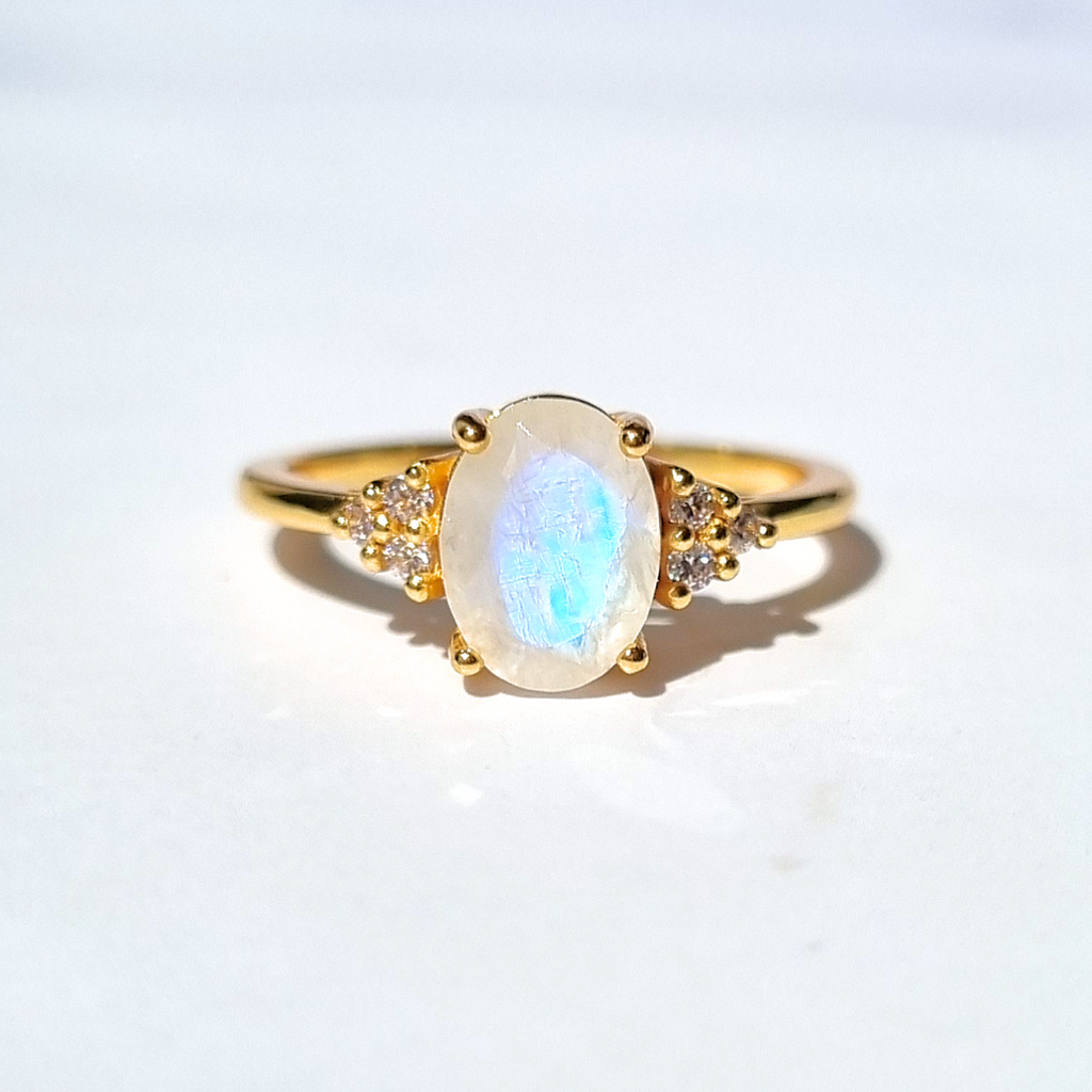 Bague Pierre de Lune Arc-en-Ciel en Vermeil Or 18 carats (Taille Ovale)