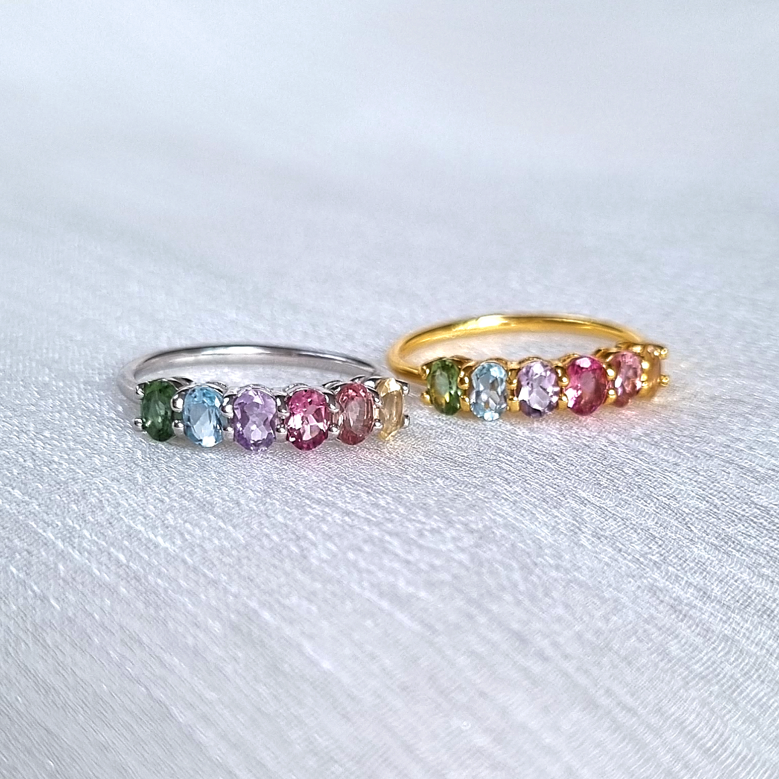 Bague Demi-Éternité Arc-en-ciel en Pierres Précieuses Multicolores en Argent Sterling