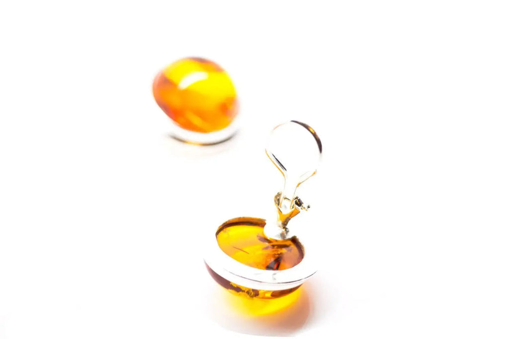 Boucles d'oreilles clips rondes en ambre