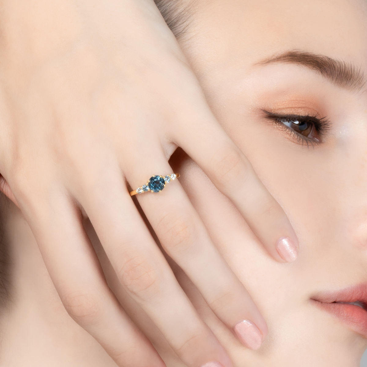 Ombre Blue Topaz Five Stone Ring in 18k Gold Vermeil - SJR London Timepiece