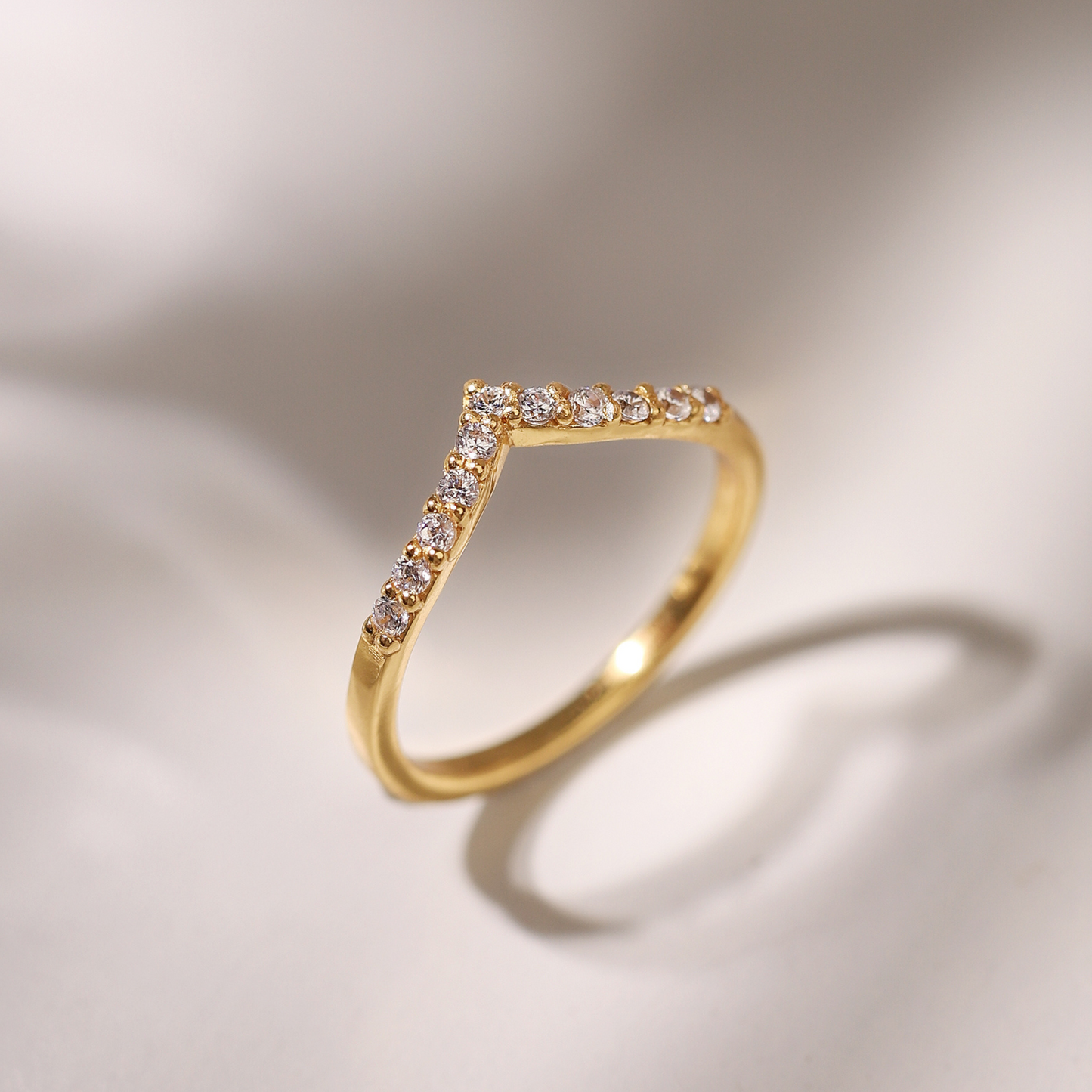Wishbone Curved Eternity Ring in 18k Gold Vermeil - SJR London Timepiece