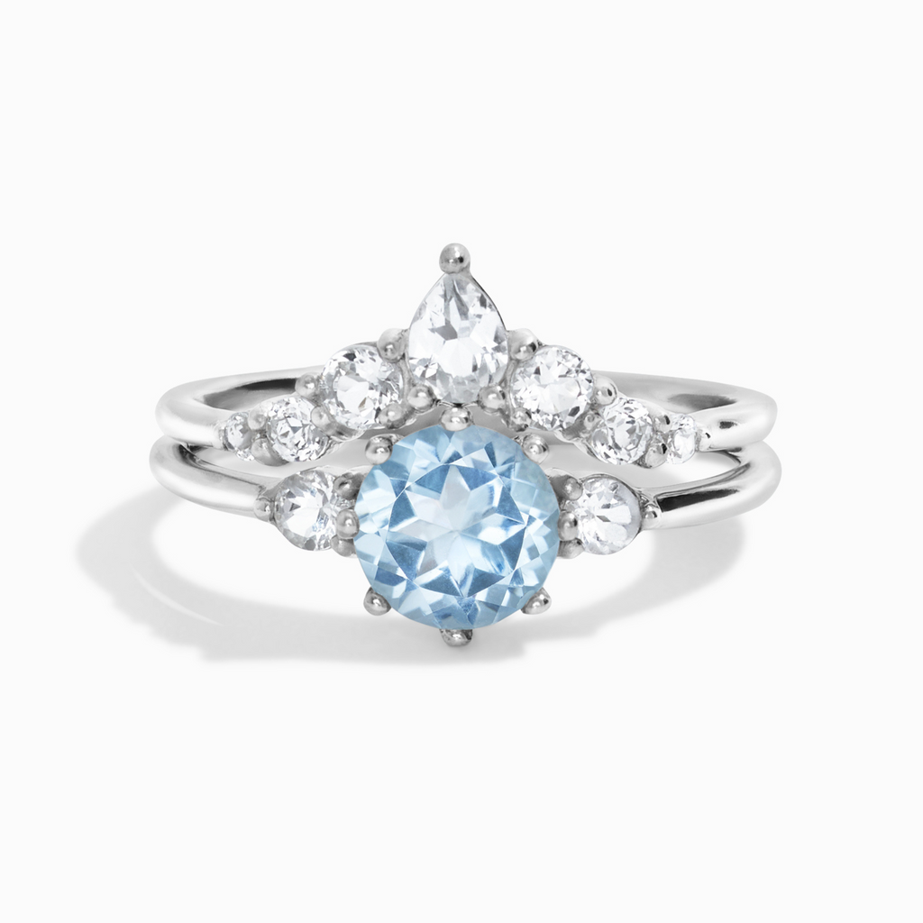 Bague Sélène en topaze bleue sertie en argent sterling