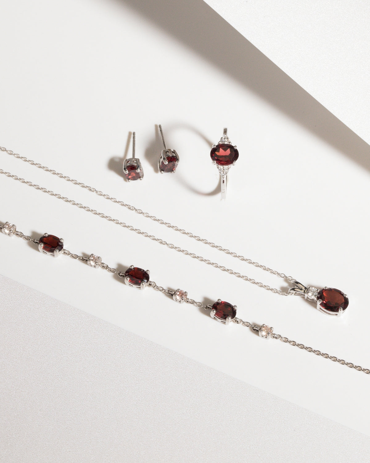 Garnet Bracelet in Sterling Silver - SJR London Timepiece