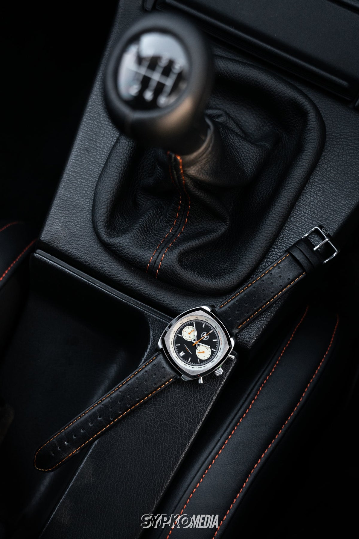 Bracelet de montre de rallye en cuir noir et orange