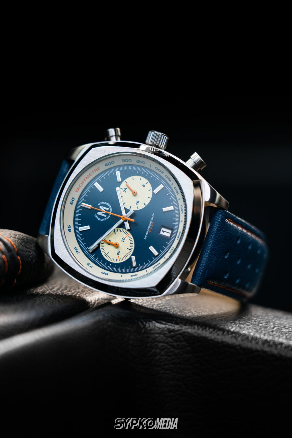 Chronographe Driver MKII Quartz, Blue Reverse Panda (PRÉCOMMANDEZ DÈS MAINTENANT)