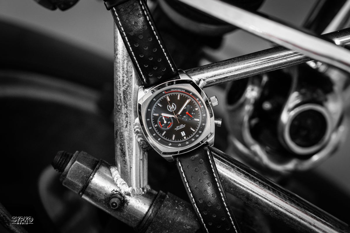 Chronomètre Classic Driver, bracelet noir (PRÉCOMMANDEZ DÈS MAINTENANT)