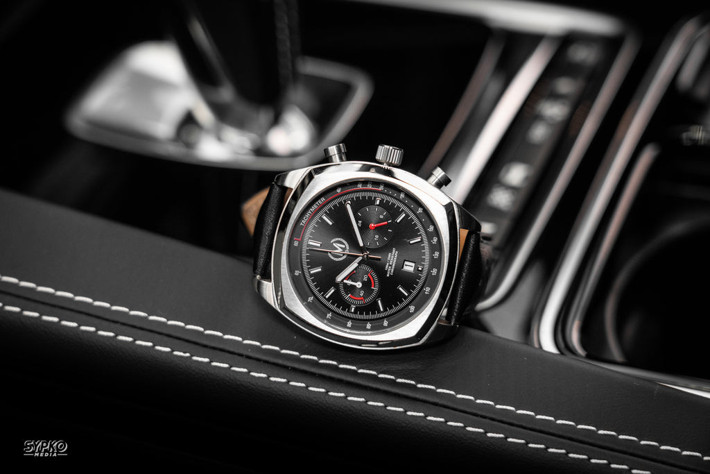 Chronomètre Classic Driver, bracelet noir (PRÉCOMMANDEZ DÈS MAINTENANT)