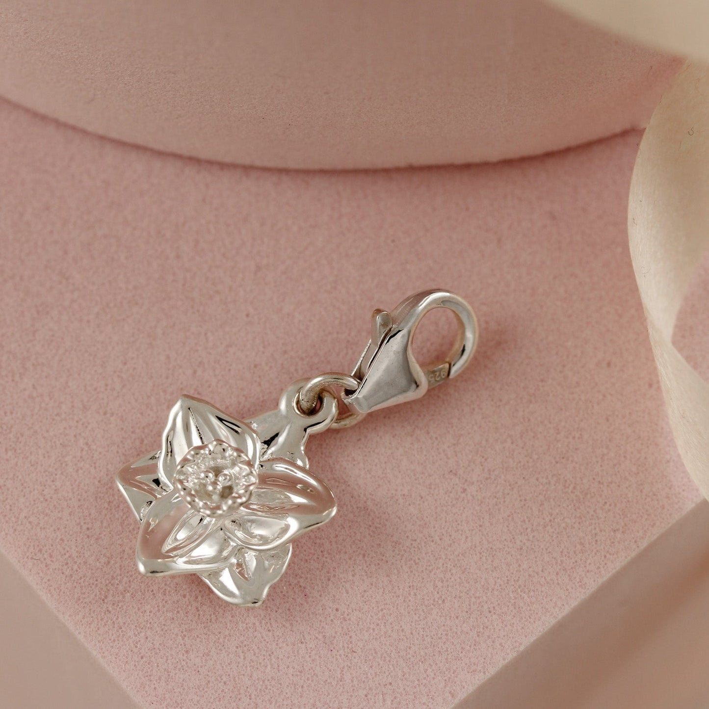 Daffodil Flower Silver Charm