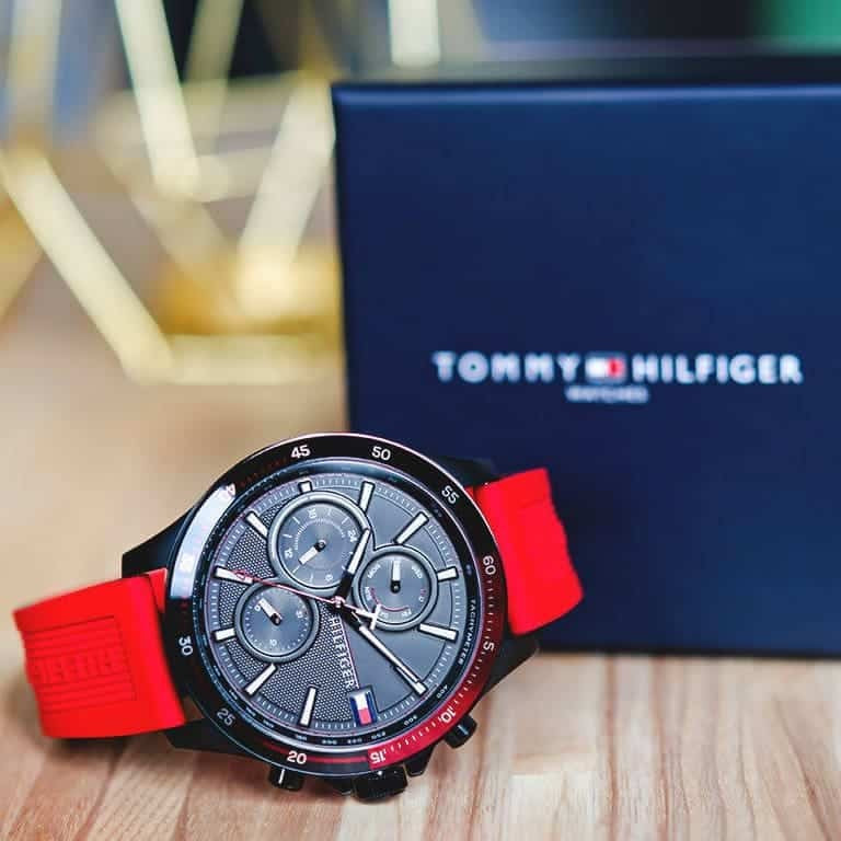 Montre en silicone rouge Tommy Hilfiger 1791722 Bank pour hommes