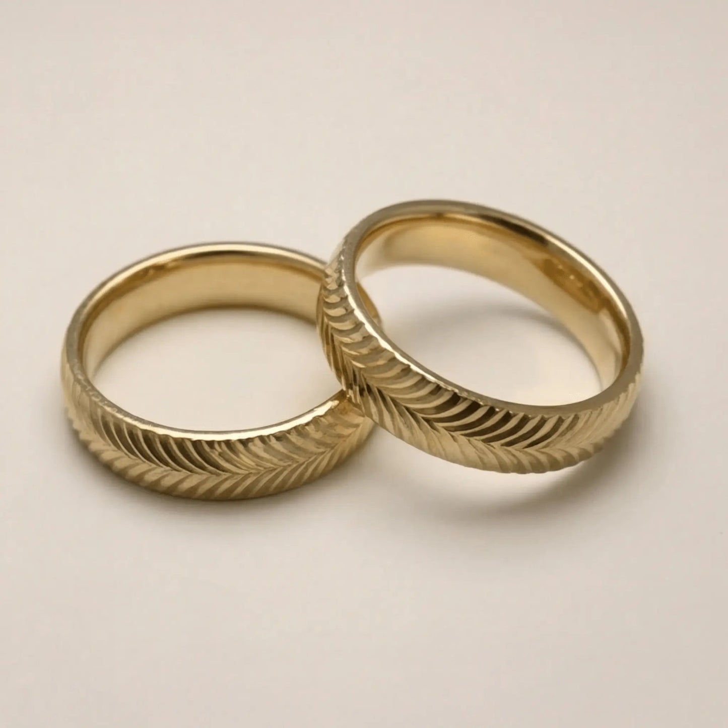 5mm Gold Wedding Band – Spiral Wave – 9ct/14ct/18ct Gold