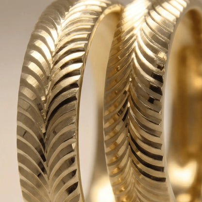 5mm Gold Wedding Band – Spiral Wave – 9ct/14ct/18ct Gold