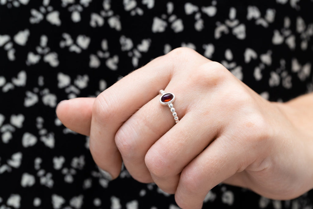 Bague empilable bulles ambre cerise