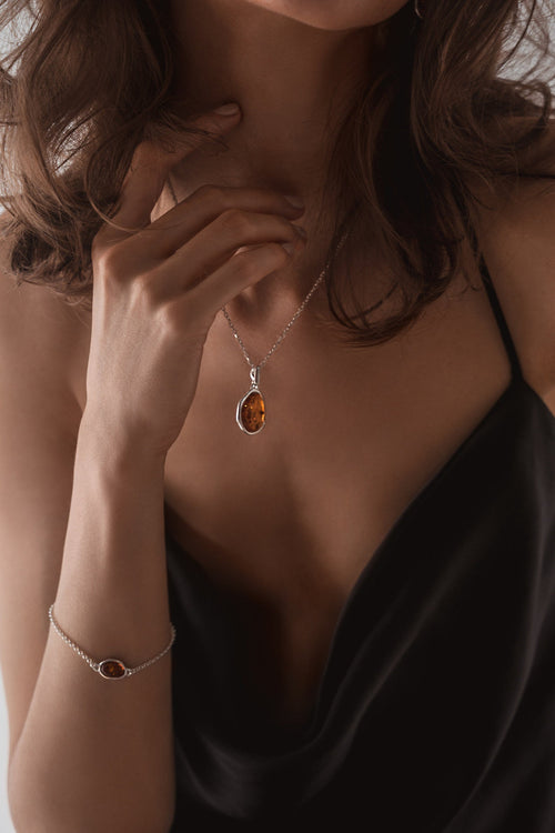 Amber ELEMENT Pendant Necklace