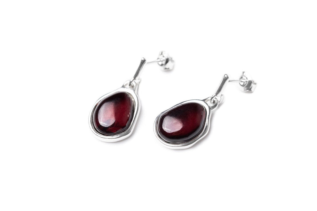 Boucles d'oreilles pendantes en ambre cerise ELEMENTS