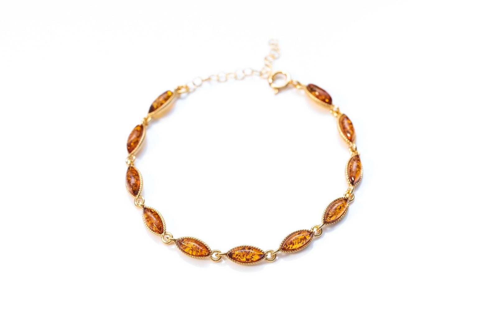 Bracelet délicat en argent plaqué or et ambre