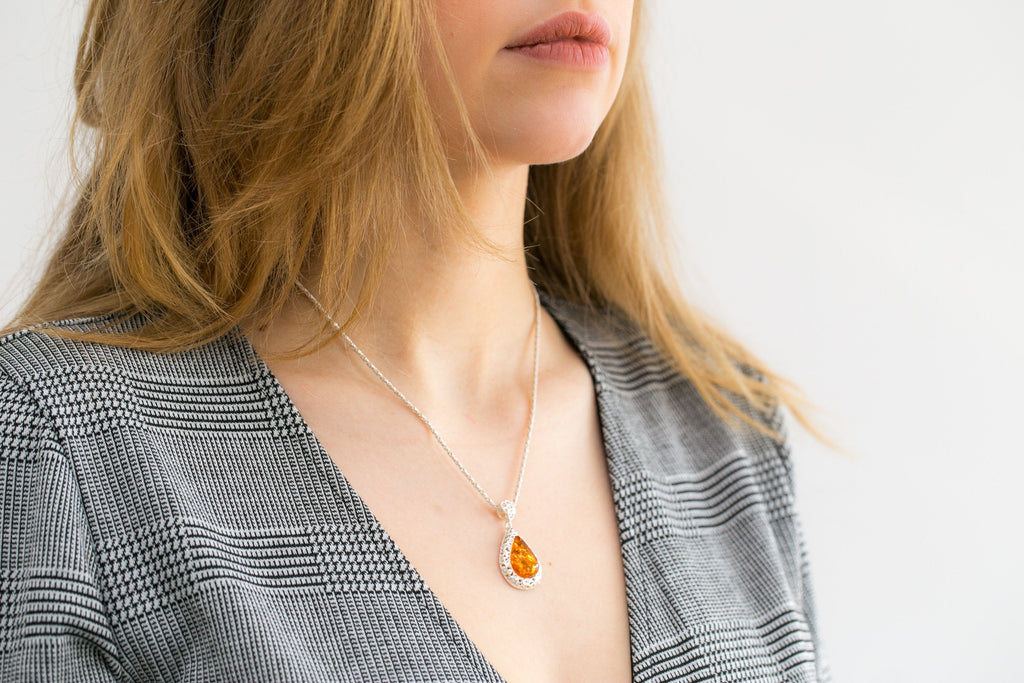 Pendentif Gouttelette Ambre Cadre Filigrane