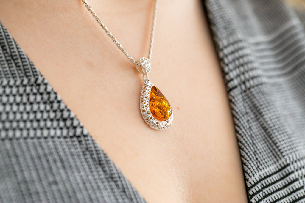 Pendentif Gouttelette Ambre Cadre Filigrane