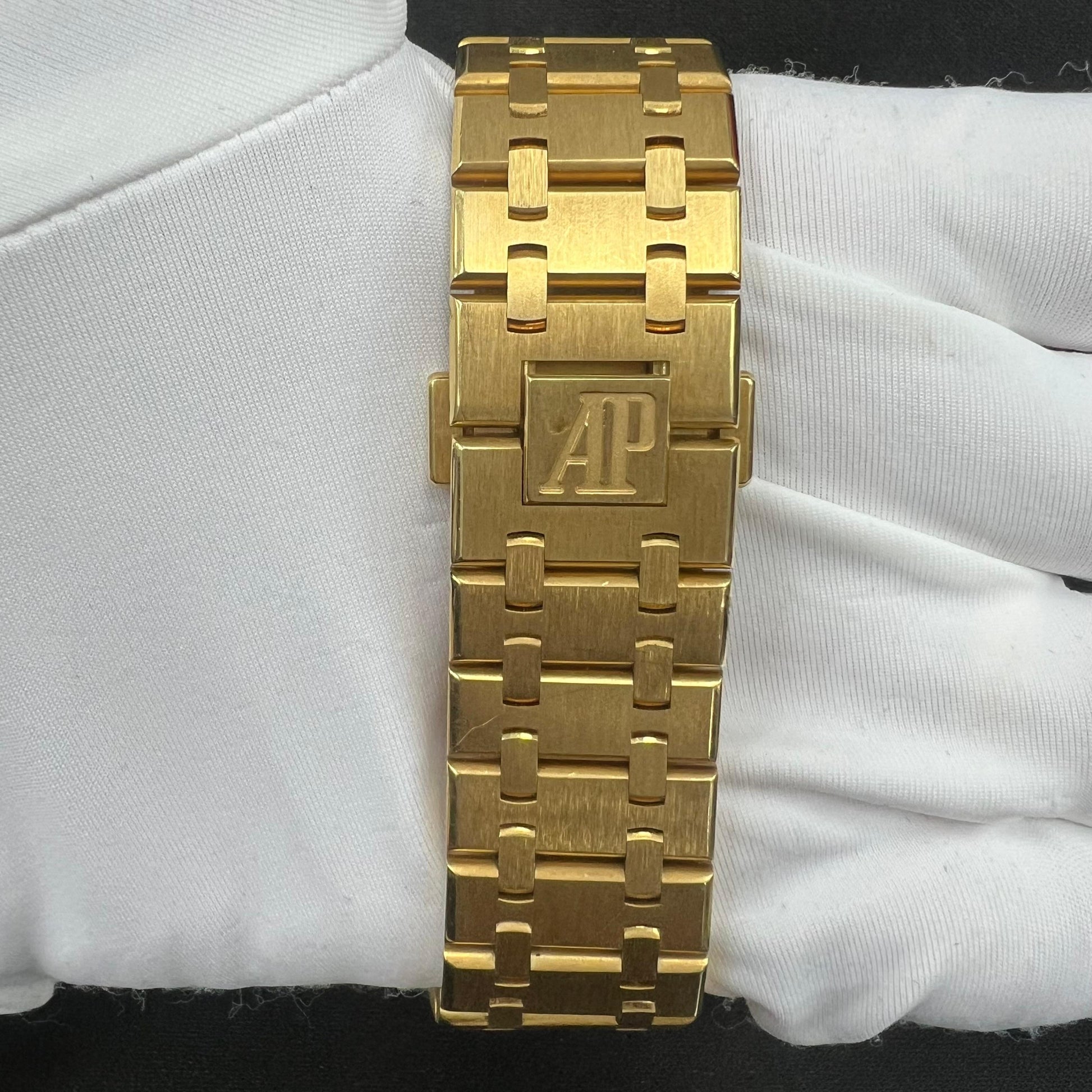 AUDEMARS PIGUET ROYAL OAK CHRONOGRAPH 8497LW - SJR London Timepiece